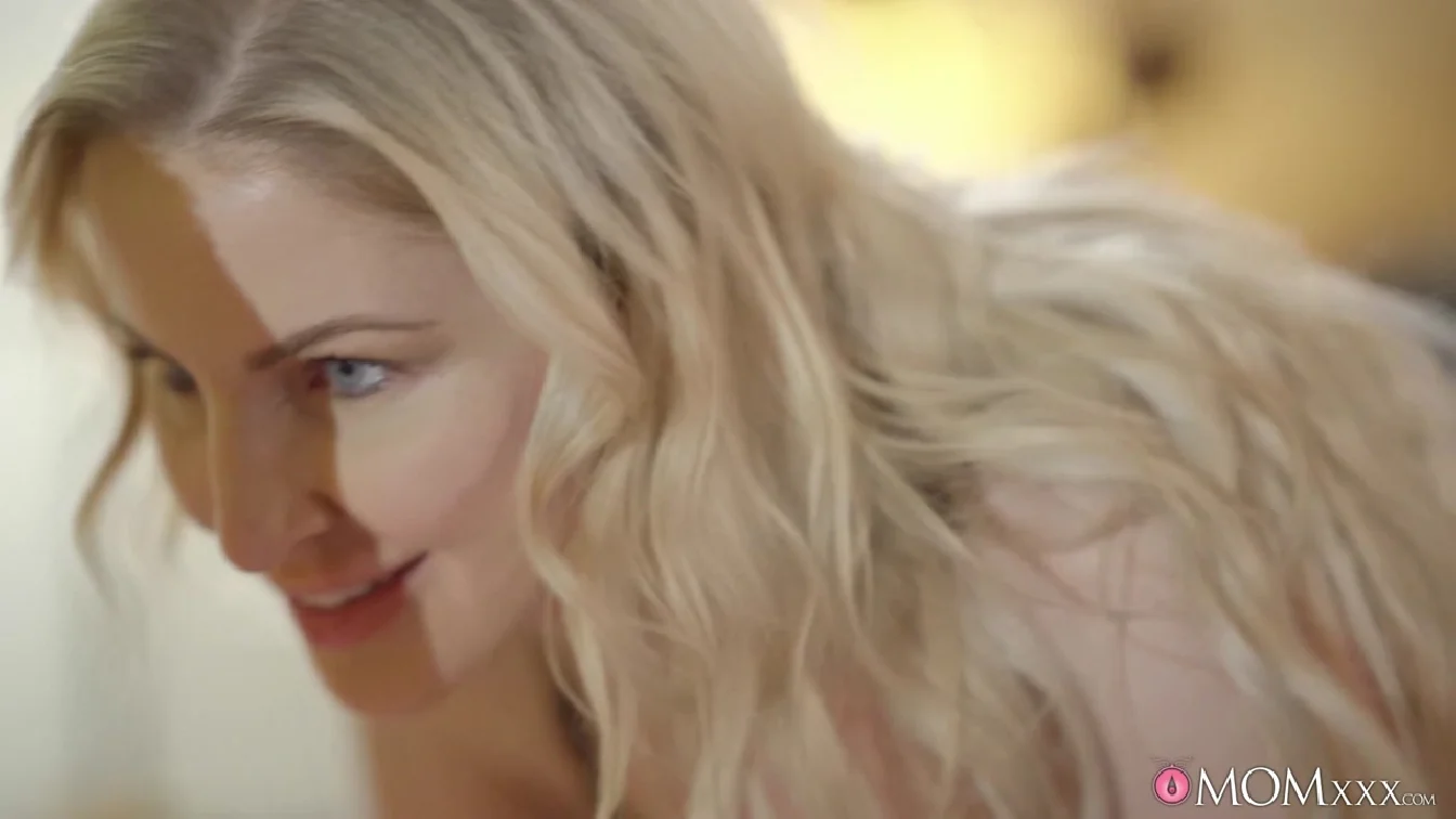 MomXXX Georgie Lyall XXX